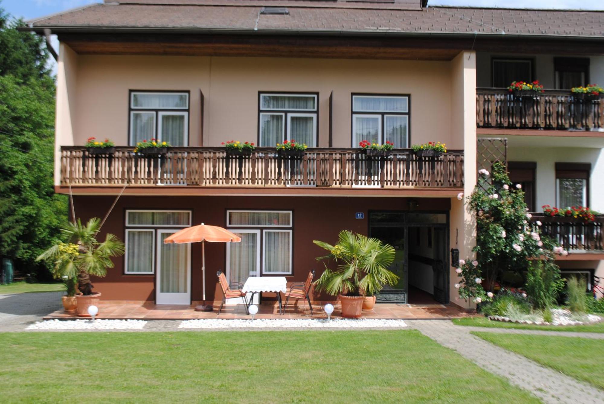 לצכאך אובר דם פאקרסי Ferienhaus Michor מראה חיצוני תמונה